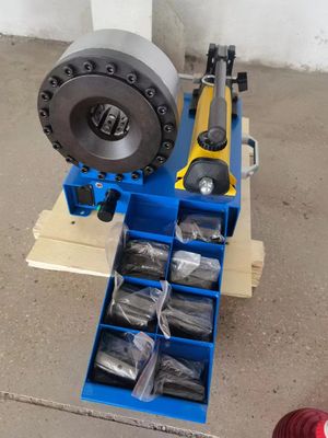 La máquina China 1/4 -2 de Finn Power Manual Hose Crimping avanza lentamente el arrugador hidráulico de la manguera de la CA