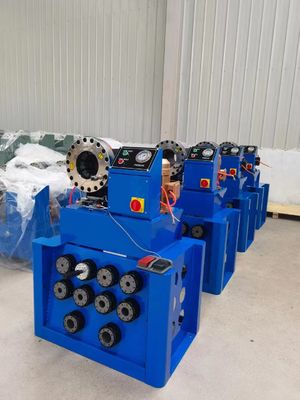 Un buen precio. Herramienta que prensa métrica 200 Pcs/H de la tubo de frenos de la máquina de la manguera del freno del CNC que prensa en línea