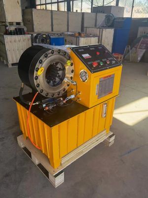 Un buen precio. Alta exactitud de DX68 Finn Power Hose Crimper 600T con poder grande en línea