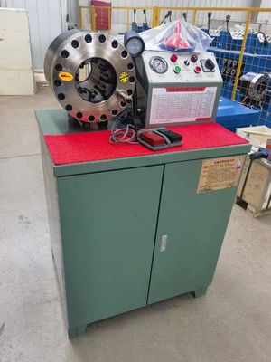 Un buen precio. 6 - motor grande del poder de la máquina 3KW de la manguera hidráulica 51BY de 51m m que prensa en línea