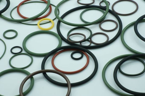 Un buen precio. Buena resistencia al aceite Anillos WF y anillos O de caucho utilizados para la industria petroquímica en línea