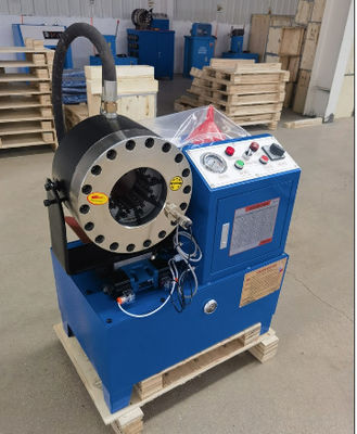 1-90mm Rango de acoplamiento Máquina de acoplamiento de tuberías de acero hidráulico con tamaño de 950 * 750 * 1050 mm y con 2 soportes libres