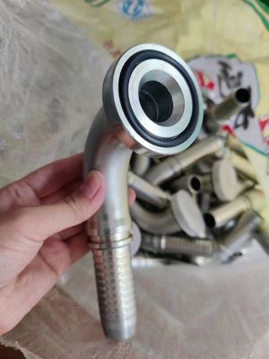 Un buen precio. Acero inoxidable para el montacargas con brida de ajuste de manguera hidráulica reutilizable en línea