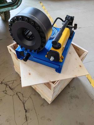 Un buen precio. Producción en masa Rango de recorte 6-25mm sin E 1 pulgada Máquina de recorte manual de manguera / recorte de manguera en línea
