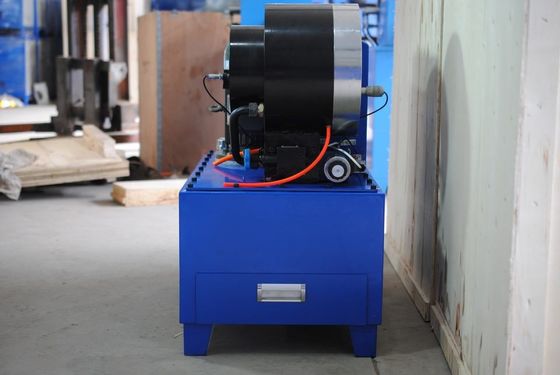 Un buen precio. Máquina que prensa P32 de la máquina 6-51m m de la manguera de Finn Power que prensa DX68 en línea