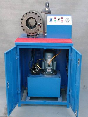 Un buen precio. Arrugador hidráulico comercial 6-51m m eléctricos FY-51BY de la manguera de 200 PCS/H en línea