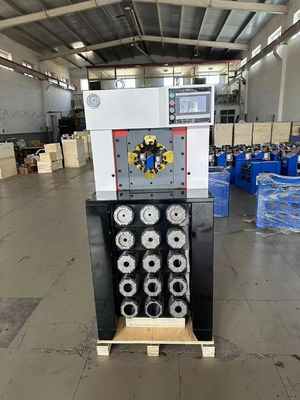 Un buen precio. Máquina de compresión de manguera de CA con más presión y panel digital en línea