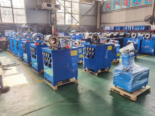 Un buen precio. Alquiler de una máquina de compresión de mangueras hidráulica asequible - Fuente de energía eléctrica en línea