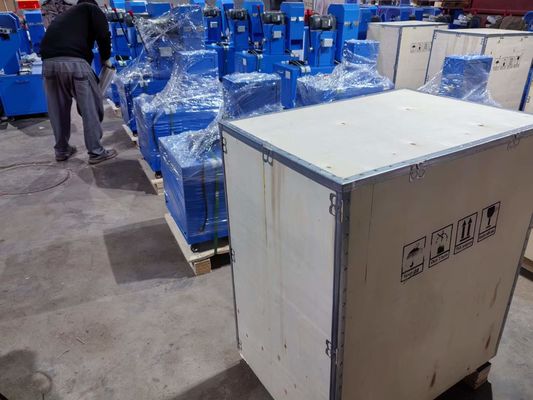 Un buen precio. Máquina de corte de manguera de goma eléctrica con control de botón avanzado y fácil de usar en línea