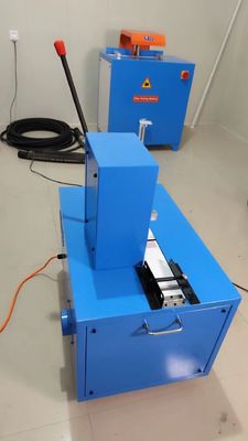 Un buen precio. 2 pulgadas 6-51 mm Blue Skiving 4 capas Máquina de corte de manguera de goma eléctrica con control de botón avanzado y fácil de usar en línea