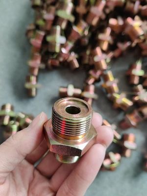 Un buen precio. Acero inoxidable de gran tamaño y acero al carbono con rosca Accesorios de manguera hidráulica de acero inoxidable Adaptador de rosca personalizado en línea