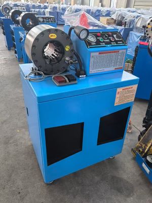 Un buen precio. Alta eficiencia 500 piezas por hora para una gran capacidad máquina portátil de corte de manguera en línea