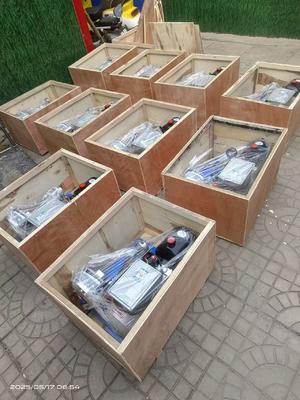 Un buen precio. Máquina de crimpado de mangueras hidráulicas eléctrica de 220V con rango de crimpado de 1 pulgada para mangueras de 6-25 mm y potencia de 2.2KW en línea