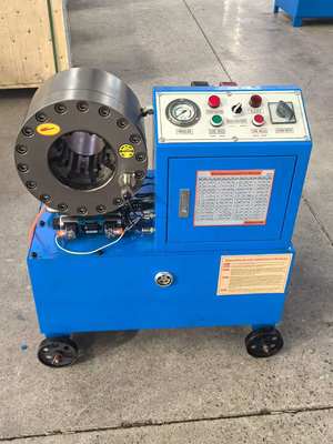 Máquina de engarzado de mangueras móvil de 2 pulgadas y 10 troqueles con fuerza de engarzado de 600T y eficiencia de 200 piezas por hora