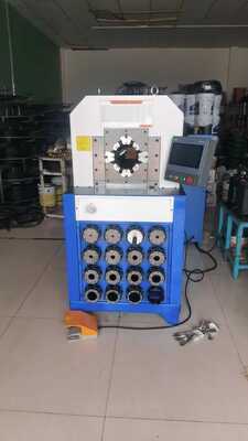 Un buen precio. 3 Inch 15 Dies Hydraulic Hose Crimping Machine with 2800KN Crimping Force for High-Pressure Applications en línea