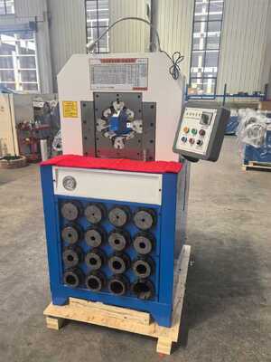 Un buen precio. Máquina de trituración de manguera de trabajo pesado de 1250 kg con dimensiones de 755*1045*1630MM y garantía de 1 año en línea